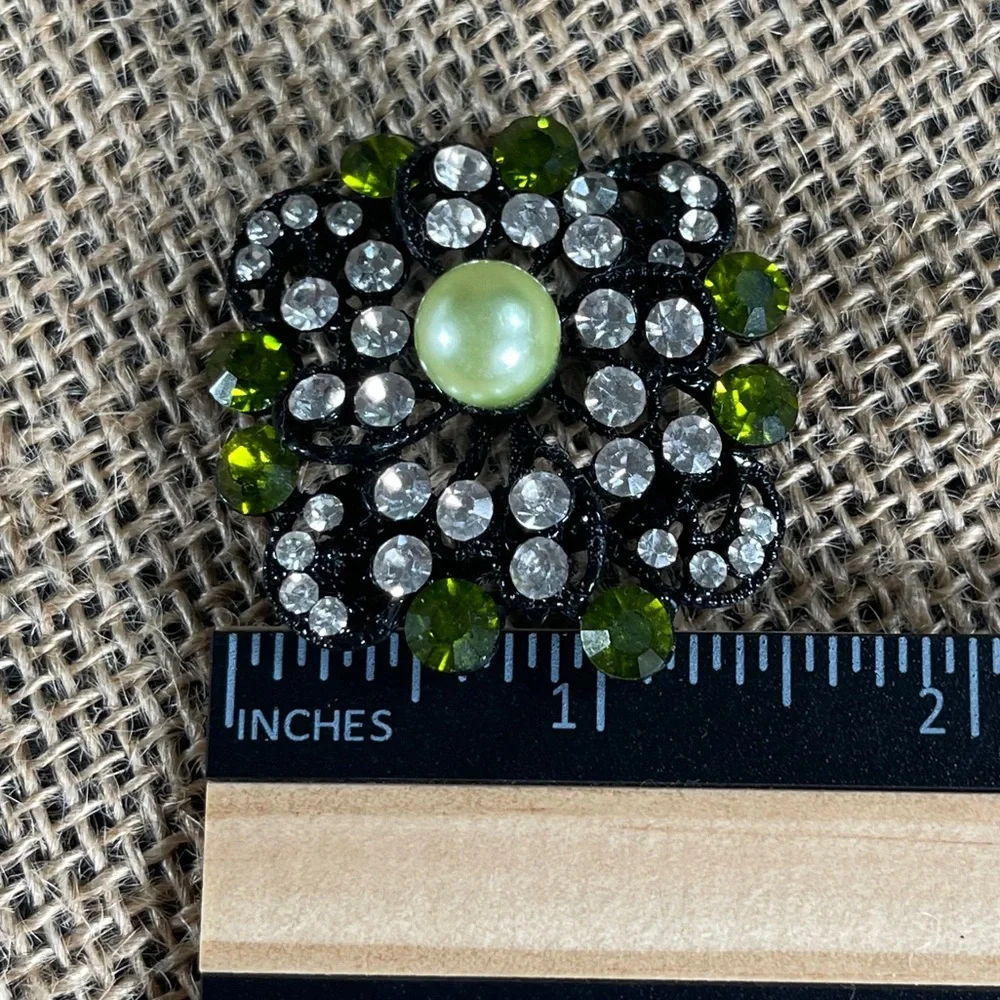 **NWOT Vintage Lime Green Rhinestone Square Pin Brooch